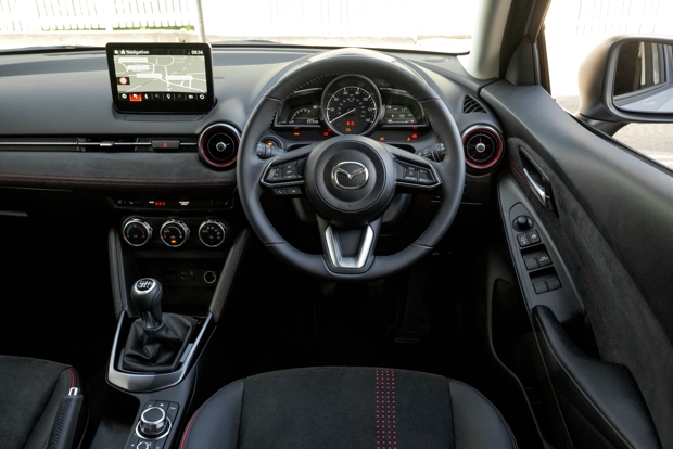 Mazda 2 facelift interior