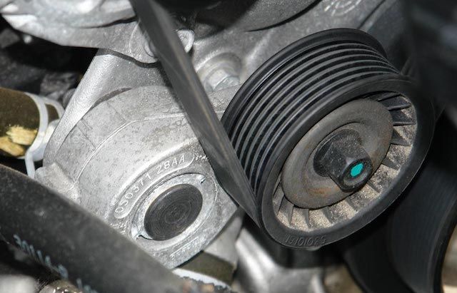 Tensioner Mazda