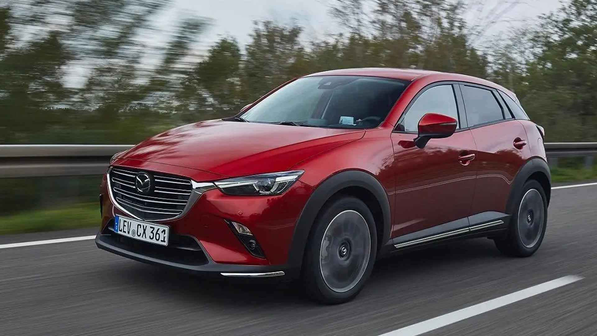 MAZDA CX-3 PRO 2.0 L memiliki sunroof